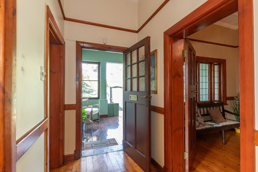 6 Bedroom Property for Sale in Newlands Western Cape
